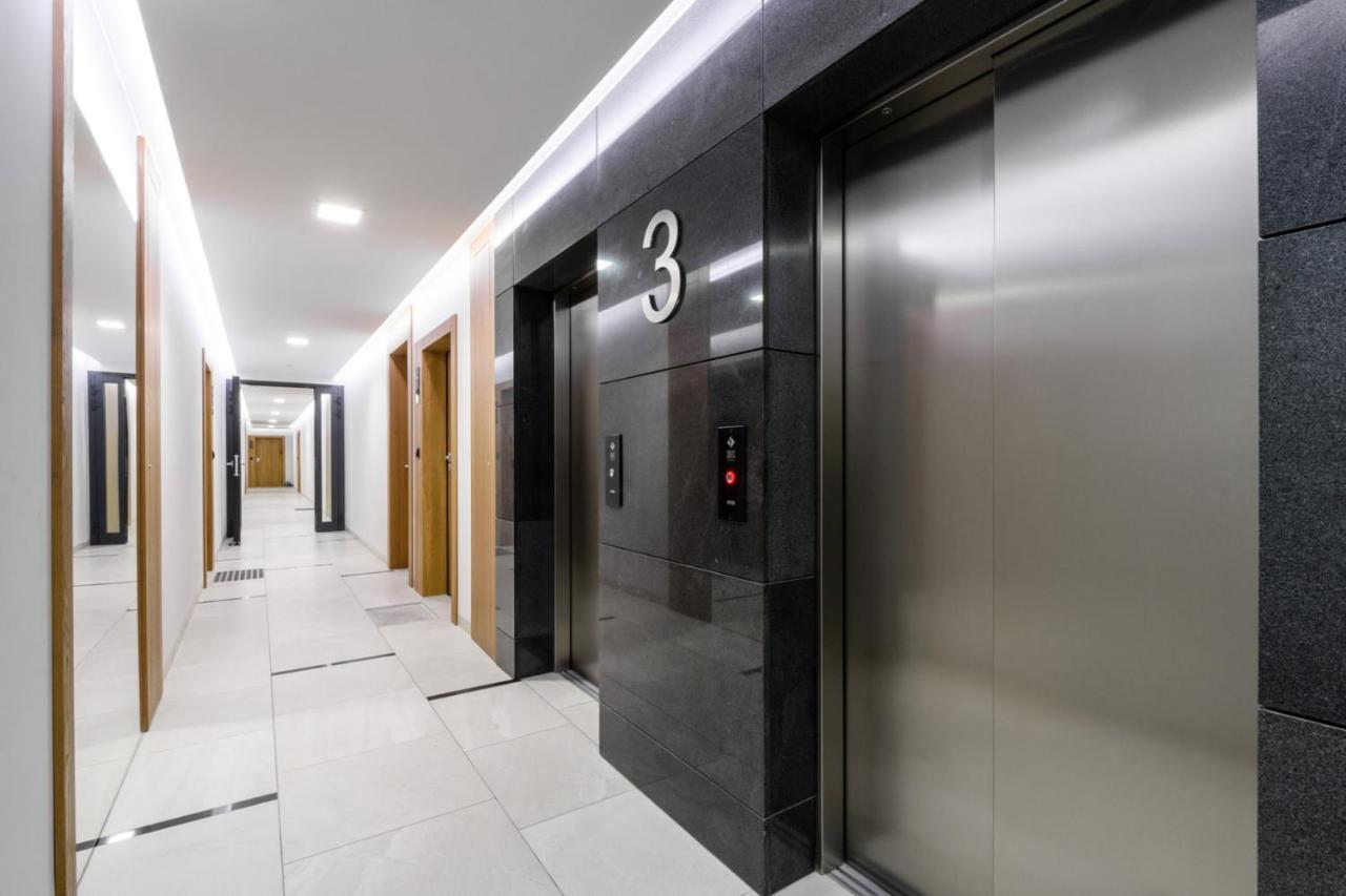 P&O Serviced Apartments Solec Warszawa Eksteriør billede