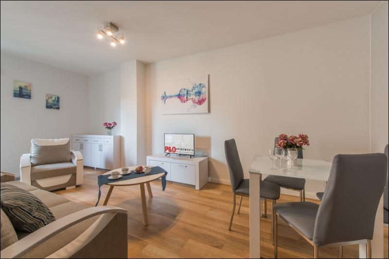 P&O Serviced Apartments Solec Warszawa Eksteriør billede